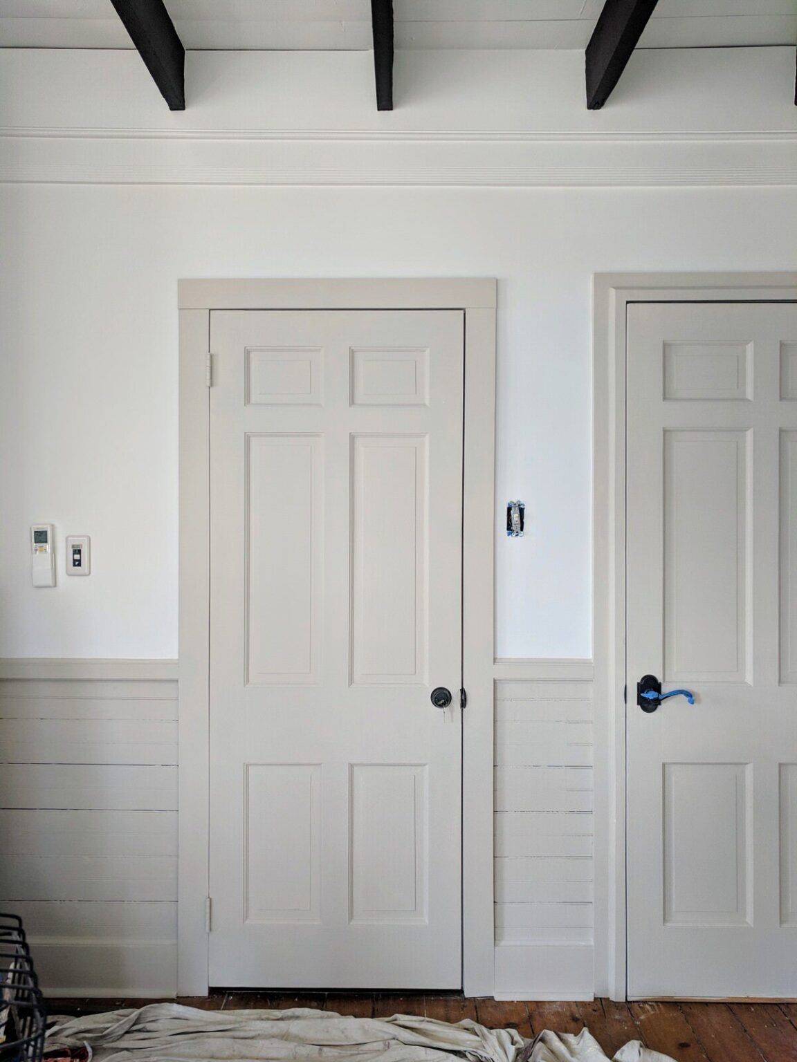 deur schilderen lakverf kwasten en rollers